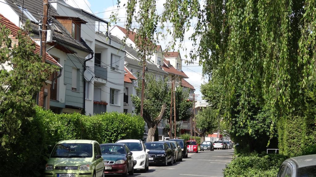 Sweet Home Apartment Gyor Exterior photo